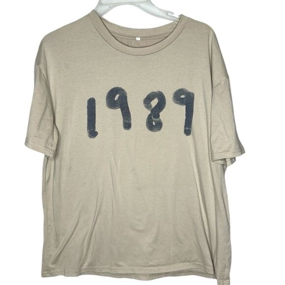 Taylor Swift 1989 Tan Short Sleeve T-shirt. Size Medium. - Picture 1 of 6